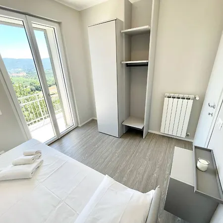 Villa Ipnotica - Panoramic Views Exquisite Pool - Sleeps 7 - Very Stylish