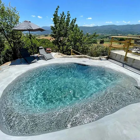 Ipnotica - Panoramic Views Exquisite Pool - Sleeps 7 - Very Stylish Villa San Gregorio (Perugia)