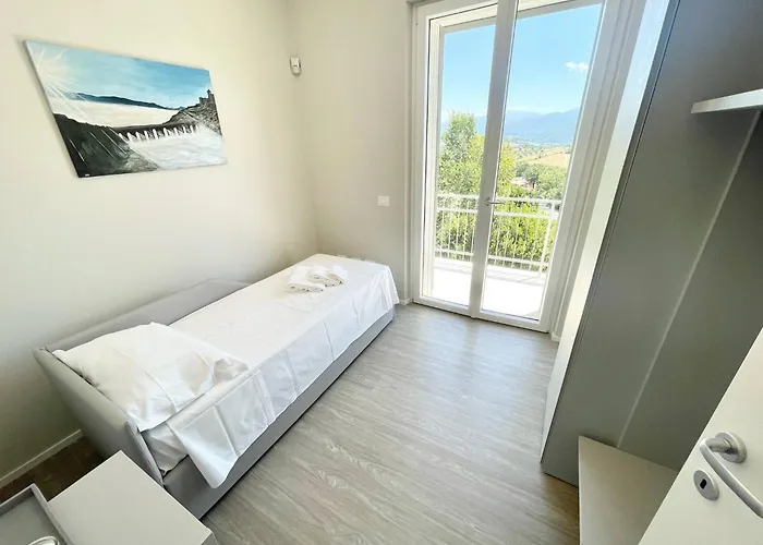 Ipnotica - Panoramic Views Exquisite Pool - Sleeps 7 - Very Stylish Villa